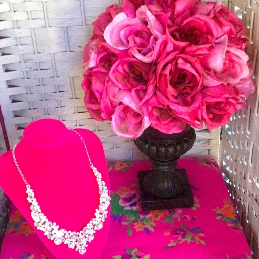 💖💎 Rhinestone Statement Bib Necklace GUC 💎💖 - Picture 8 of 10